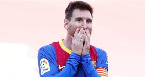 Barcelona last minute attempt to keep Lionel Messi, despite imminent transfer to PSG