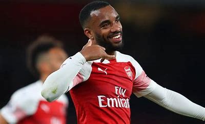 Arsenal striker Lacazette starts planning life away from the Emirates as contract nears end