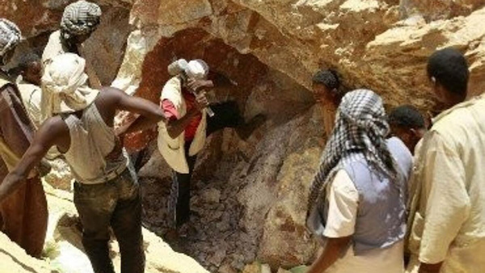 38 people die in a defunct gold mine collapsed in West Kordofan province in Sudan