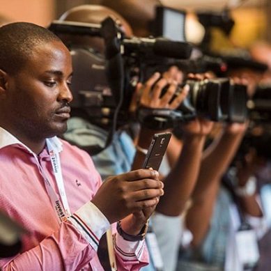 Angry Angolan citizens attack, term journalists in state owned media as ‘sell-outs’ for ‘hiding’ truth