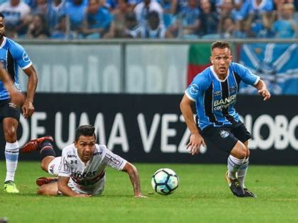 Juventus willing to loan Arthur Melo move to Arsenal, with option to buy the Brazilian linkman – report