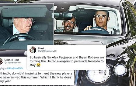 Ronaldo looks set to remain at Old Trafford after meeting with Man United board and Sir Alex Ferguson