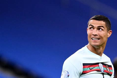 ‘Sunday King Plays’, Ronaldo says in cryptic Instagram hint on his imminent return to Man United