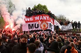 Unhappy Man United fans plan anti-Glazers protests during league match against Liverpool