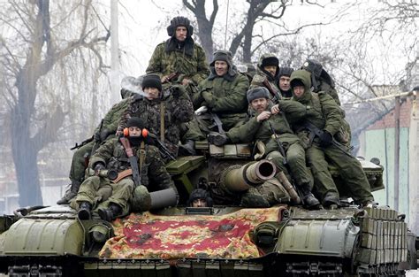 Report: Demoralised Russian troops self-mutilating to escape war as Ukraine resumes grain exports