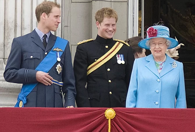 Too many ‘petty snubs’ at Queen Elizabeth II mourning as Prince Harry is stripped of right to wear military regalia