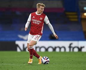 Man United legend Ferdinand likens Gunners captain Odegaard to Mozart conducting Arsenal orchestra