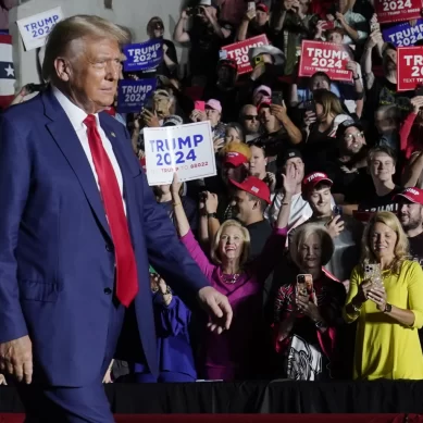 Trump tells Florida governor and ‘other clowns’ to stop ‘wasting dollars Republicans’ need to beat Biden