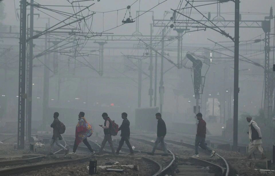 Air pollution in Indian capital New Delhi turns ‘severe’ and authorities order schools shut