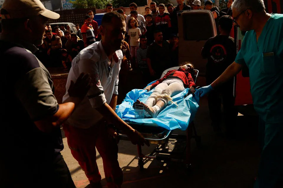 Israeli soldiers storm Al Shifa Hospital believed to be Hamas holdout, kill militants in raid