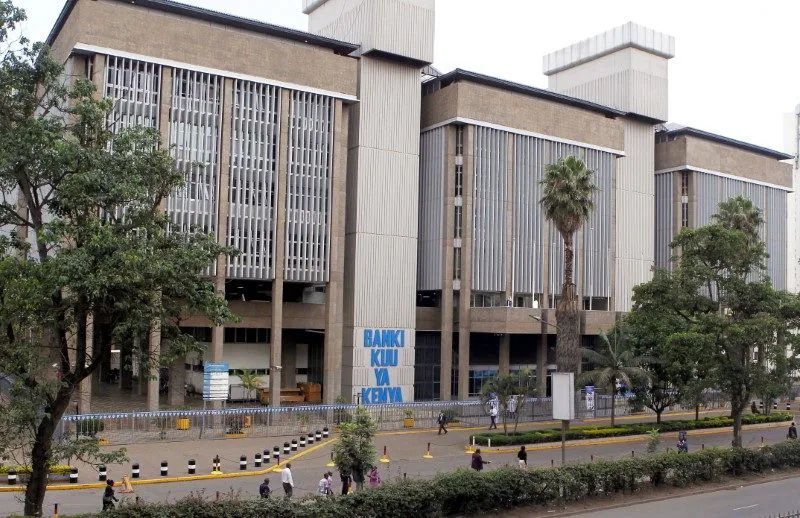Central Bank of Kenya tries to intervene to stabilise weakening currency with huge base rate hike