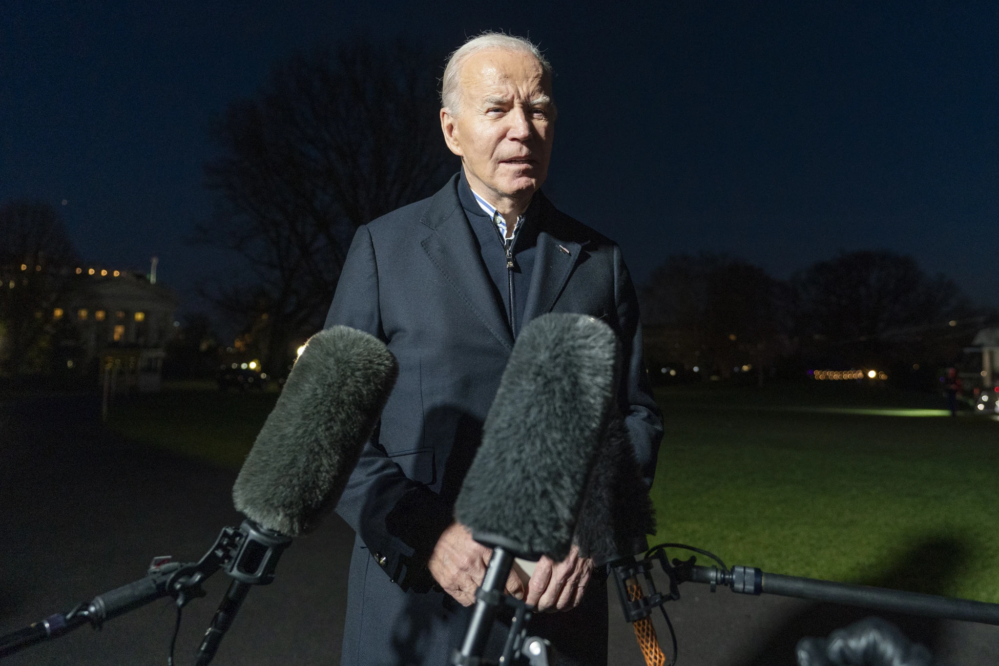 Democratic Party strategists: Trump could very well defeat Biden even if the former president is in prison