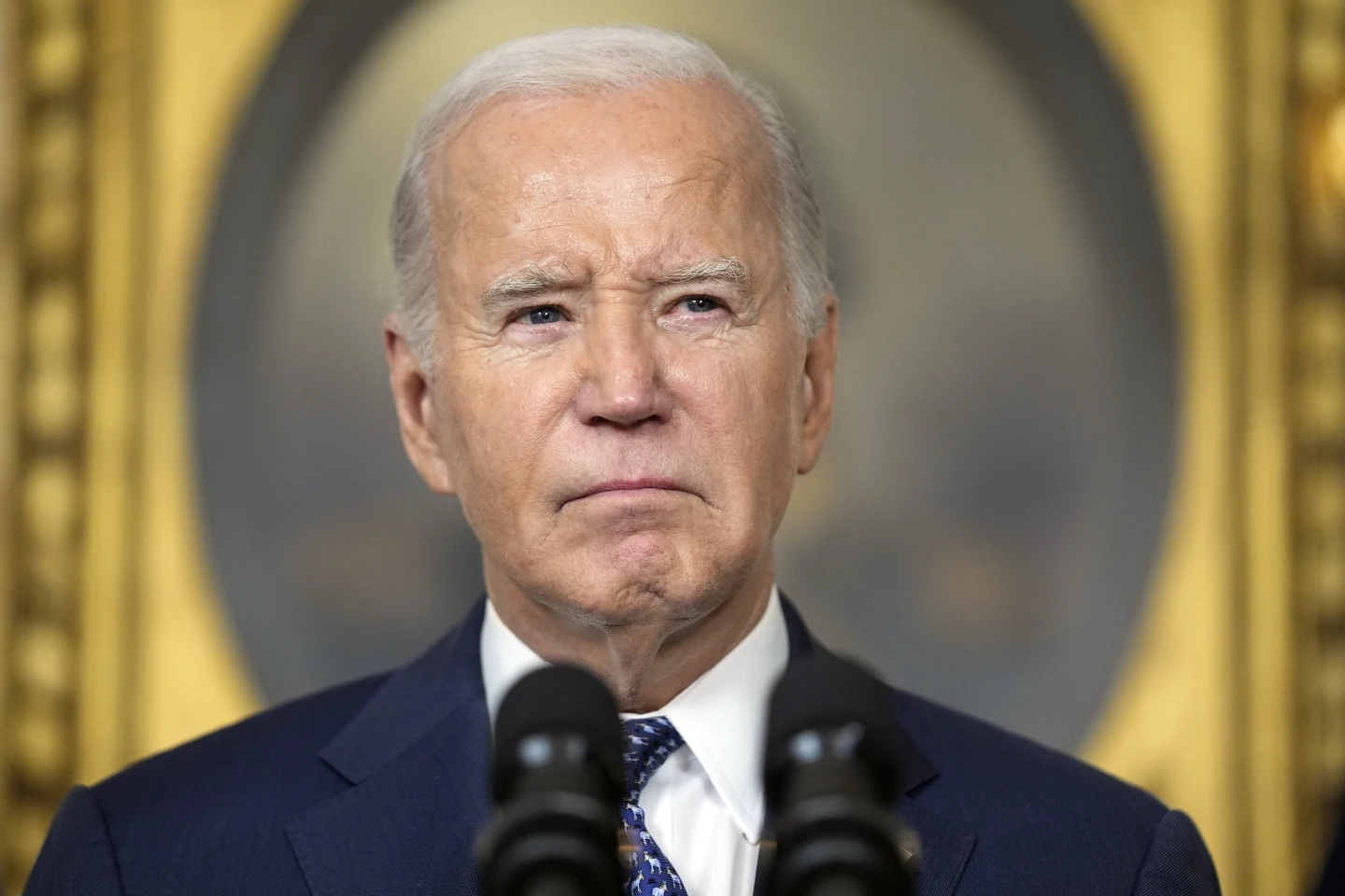 Classified papers probe clears President Biden of wrongdoing, but turns his memory and age into election issues