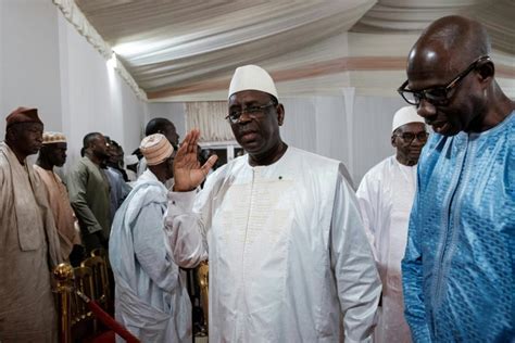 Senegalese President Sall calls off vote three weeks to poll citing unspecified ‘electoral issues’