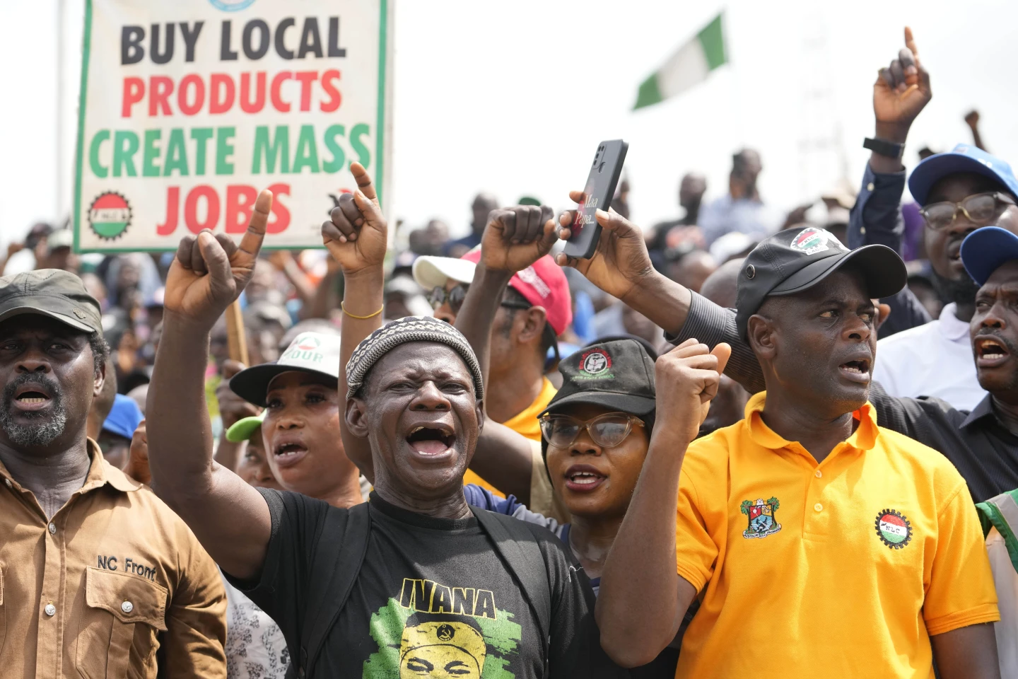 Nigerian civil servants launch nationwide strike over soaring inflation and unmet promises