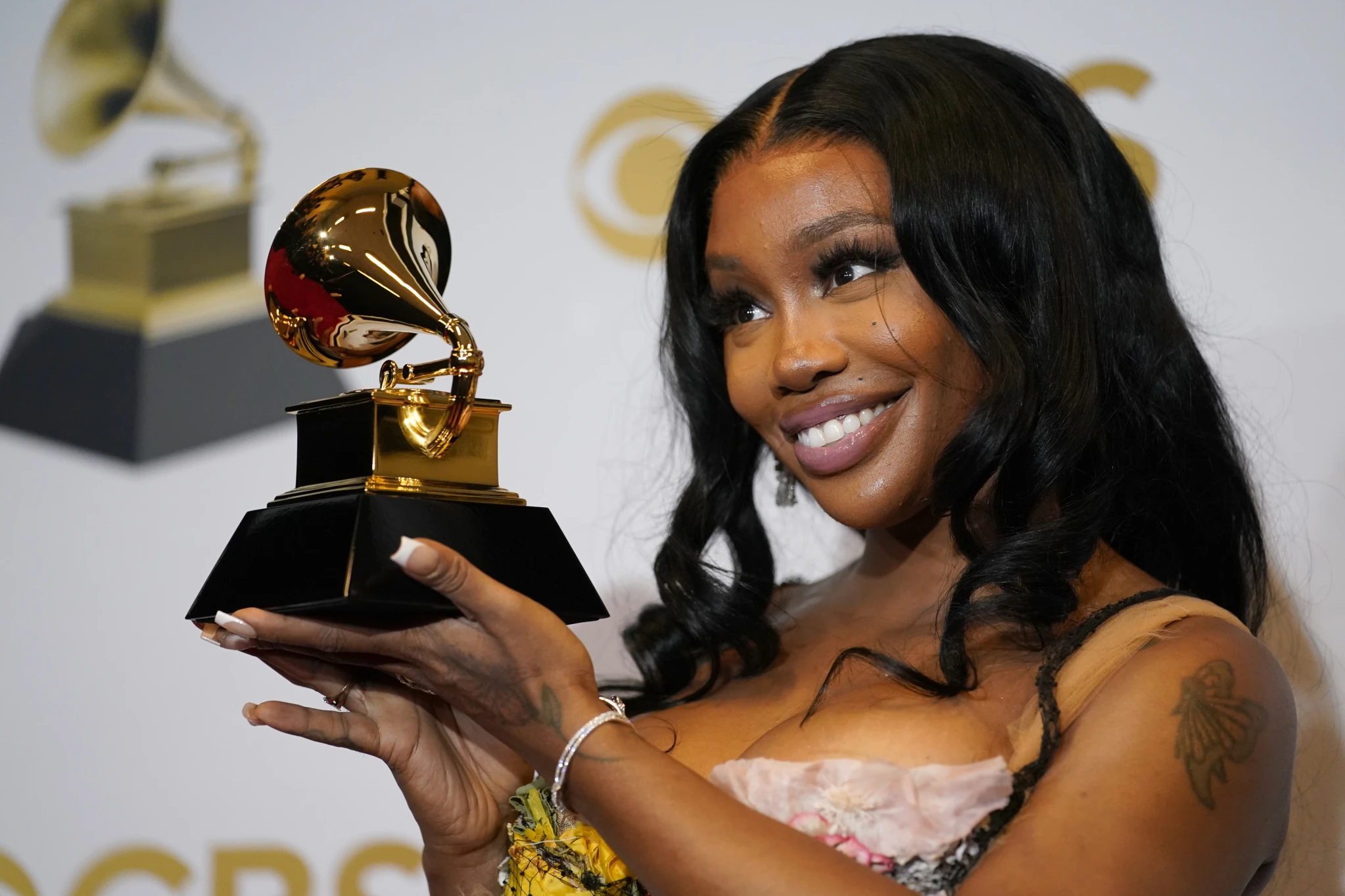 Taylor Swift chases album of the year record but faces stiff competition from R&B artist SZA at female-focused Grammys