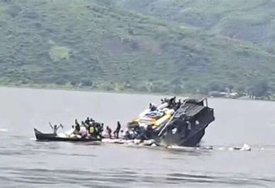 Overloaded boats capsizes, kills at least 25 on Fimi River in Democratic Republic of Congo