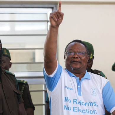 Detention and release of Kenyan rights activist spotlights Tanzania’s vicious crackdown on President Suluhu Hassan’s rivals