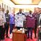 Former Barcelona and Manchester stars tour Vihiga, sign partnerships with county’s women’s football club Madira Soccer Assassins