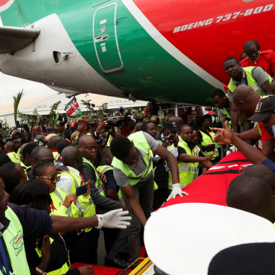 Four dead after Kenyan forces fire shots, teargas to disperse rowdy mourners at Odinga viewing