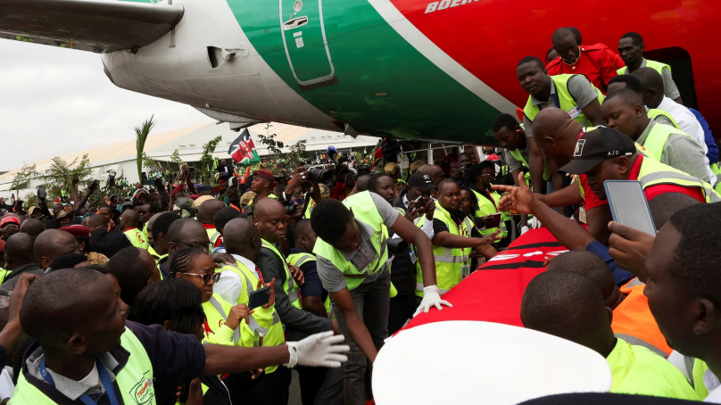 Four dead after Kenyan forces fire shots, teargas to disperse rowdy mourners at Odinga viewing