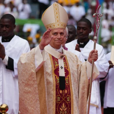 Pope Leo wants US and Iran to return to ceasefire talks in Islamabad as he condemns capital punishment