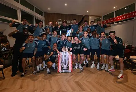 Inside Arsenal’s 8,000-day EPL title wait and their motto: ‘Remember who you are, what you are and who you represent’