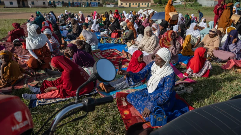 US considers relocating Ebola-exposed Americans to Kenya as Uganda shuts border with Congo