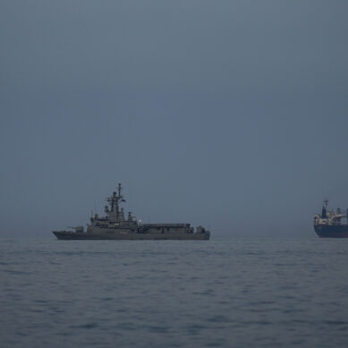Iran orders vessels seeking to cross Strait of Hormuz file their requests to Persian Gulf Strait Authority