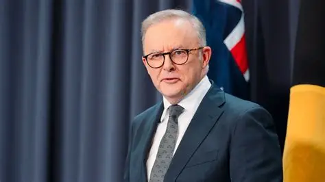 Australian government to double fines for breaches of under-16 social media ban
